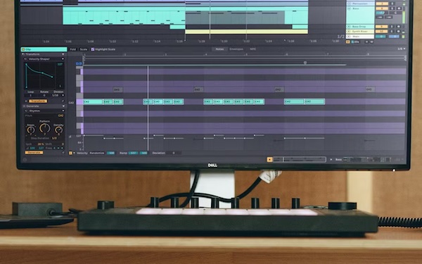 「Ableton Live 12」直感的なセッションビューを活用した音楽制作が可能な大人気DAW!あらゆる音楽ジャンルに対応する豊富なエフェクト、インストゥルメント、サウンド、クリエイティブツールを完備し、MIDIトランスフォーメーションによるパターンバリエーション作成からサウンドシミラリティ検索まで可能にする革新的音楽制作環境|DTMプラグインセール