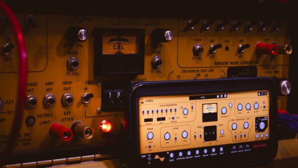 AudioThing「Lines」フィードバックパッチングで生まれる液体リズムと脈動ベース!複雑系エフェクトプロセッサーとフィードバックシンセサイザーを融合した革新的プラグイン|DTMプラグインセール