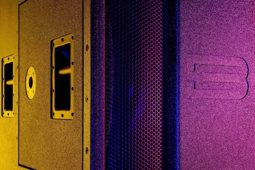 BASSBOSS「PredictBASS」低音がどこで消え、どこで響くかをリアルに再現!部屋や会場の構造に応じたベースの挙動をシミュレーションし、位相ズレや定在波を回避できる最適なスピーカー配置が分かる、音響空間を革新する無料ツール|DTMプラグインセール