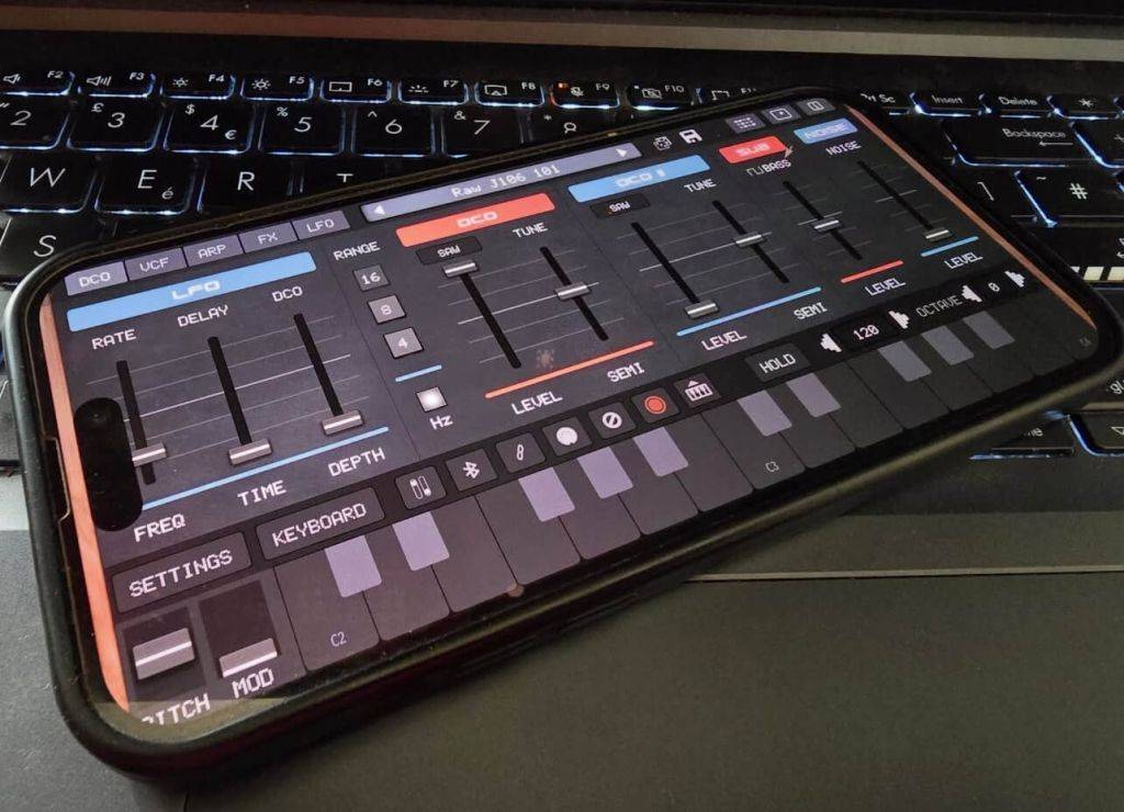 AudioKit「Synth One J6」iPhone・iPadでプロ級の音作りが楽しめる!JunoやJupiterにインスパイアされた“完全オリジナル”の音源アプリ|DTMプラグインセール