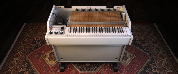 IK Multimedia「SampleTron II」60年代・70年代の伝説的テープサンプラーサウンドが現代に蘇る!Mellotron®サウンドからオリジナルサンプルまで、プロ仕様のエフェクトと簡単操作で理想の音作りを実現する万能音源|DTMプラグインセール