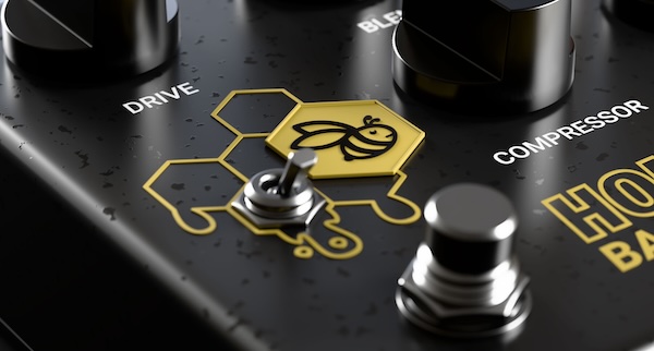 Canvas Audio「Honeycomb Bass OD」ベースの原音の芯を残したまま太く甘く歪ませる!コンプレッサー、EQ、キャビネットシミュレーション、ブレンド搭載の、DIでもライブでも即使える実戦派ベースオーバードライブ|DTMプラグインセール