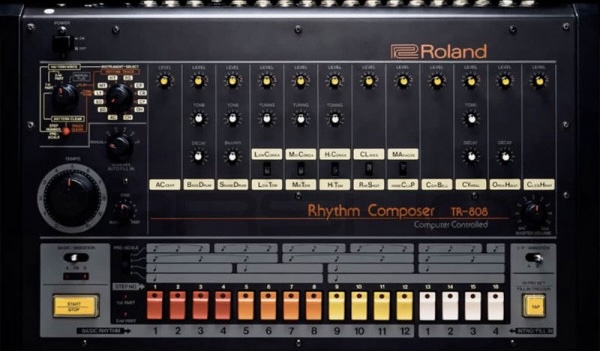 JRR Sounds「808 Kits Roland TR-808 Sample Set」ヴィンテージ機材録音による極上のアナログ質感と即戦力として使える7種類のGMマッピング対応キットを収録！プロユースにも耐えうる808ドラムサウンド｜DTMプラグインセール