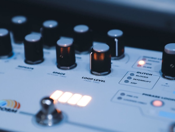 Heavyocity「Vocalise 3」感情を超越する人間の声の美しさと親密性を7GB収録！オーガニック・フレーズから抽象的ウィスパー、ホーンティング・サウンドスケープまで網羅する究極のシネマティック・ボーカル音源｜DTMプラグインセール