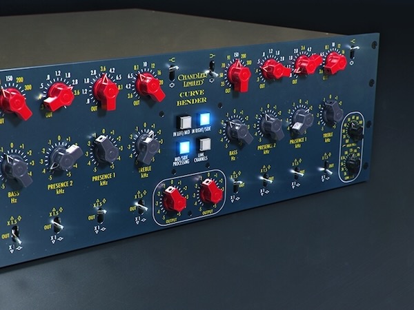 Softube「Chandler Limited® Curve Bender Mastering EQ」アナログマスタリングイコライザーの君主として君臨する、Abbey Road Studios伝説のEMI TG12345コンソール回路を受け継ぐ、ゲルマニウム・インダクター回路コンポーネントレベル・モデリングの至高のトーンシェイパー｜DTMプラグインセール
