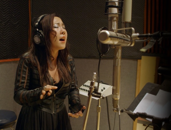 EASTWEST「Voices Of The Empire」完璧な音感を持つオペラ歌手が奏でる民族音楽の真髄！生々しく力強い民族的フレアと世界クラス精度の美しく純粋なヴォーカル表現を実現した、モンゴル・ブルガリア・西洋スタイル横断の原始的かつ世界最高水準ヴォーカル・インストゥルメント｜DTMプラグインセール