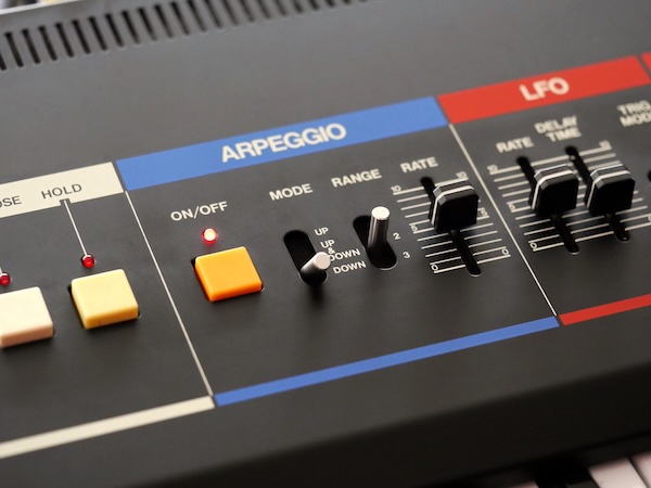 AudioThing「JUNE」DCOの挙動・エンベロープ応答・フィルターの息づき・コーラスの煌めきと踊りという、生きている感覚を生む微細なディテールを追求し、その正確な感覚キャプチャと現代プロダクション実用性を両立した、JUNO-60の忠実エミュレーション|DTMプラグインセール