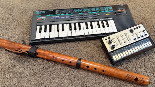 Levi Q Bridge「VSS Volca + Flute LoFi Synth」1987年製サンプリングキーボード"Yamaha VSS-30"で収録されたKorg Volcaとネイティブフルート、そして声が織りなすローファイでレトロな世界観|DTMプラグインセール