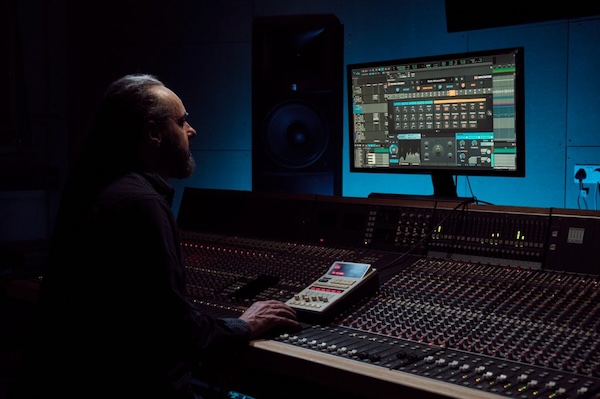 Devious Machines「Pitch Monster」モノラルのボーカルやシンセを一瞬でオーケストラに変える!たった一つの声から美しい合唱も雷神の咆哮も作り出せる、64ボイス対応の怪物系ピッチシフター|DTMプラグインセール