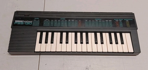 DAWJunkie「DSS-130SE」ローファイ好き、レトロサウンド好き必見！1987年製のYamaha PSS-130をそのまま再現したソフト音源｜DTMプラグインセール