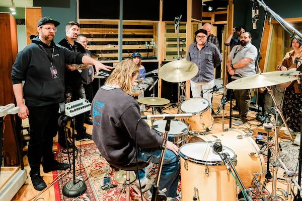 Mastering.com「NYC Drums」理想のドラム音が見つからない人に贈る“最後のサンプル集”!NYCのプロスタジオで録音された超高品質ドラムサンプル|DTMプラグインセール