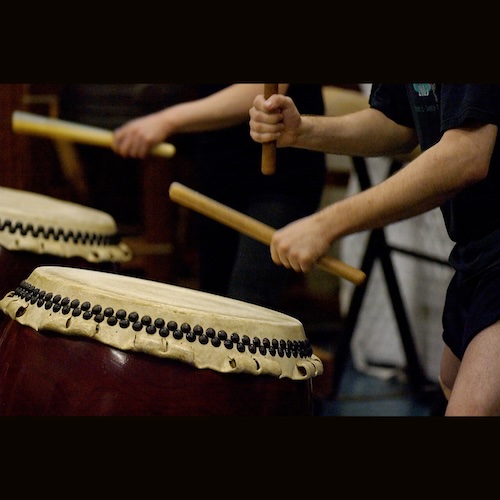 Floe「Taiko Drums」和風サウンド制作の第一歩はここから！マルチサンプル対応でロールも簡単に演奏できるリアルな和太鼓音源｜DTMプラグインセール