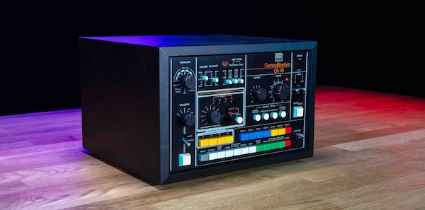 Roland「CR‑78 Software Rhythm Composer」温かいバスドラム、クリスプなスネア、シルキーなシンバルのアナログ・サウンドと、各楽器の詳細編集、高度シーケンサー、レトロから未来的グルーヴまで対応する象徴的リズムを現代に再発明したプラグイン｜DTMプラグインセール