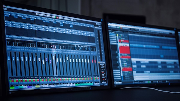 Steinberg「Nuendo 15」台詞明瞭度を可視化する業界初のAnalyzer Track搭載!効率化されたワークフローと拡張された制御がもたらす、スムーズなミキシングと高度なセッション管理が可能な次世代DAW|DTMプラグインセール