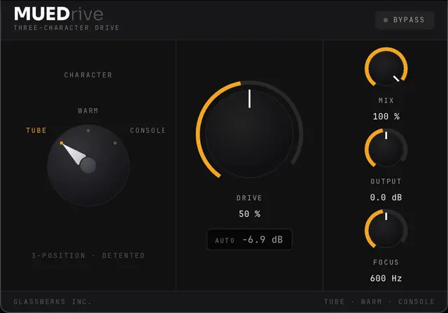 MUED「MUEDrive」Tube・Warm・Consoleの3種類のサウンドキャラクターを切り替えながら音作りができるサチュレーションプラグイン｜DTMプラグインセール