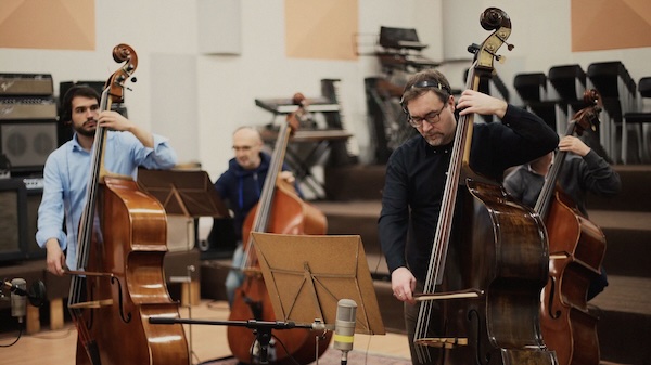 IK Multimedia「Sinphonica Maestosa Strings (Complete Collection)」｜サンプルを鳴らすだけではなく、生きたオーケストラの動き・表情・人間味まで演奏！60人編成ストリングス、5種類のTrue Legato、40種類以上のアーティキュレーションを備えた次世代オーケストラ音源｜DTMプラグインセール